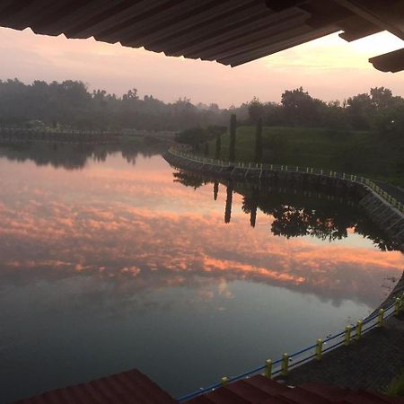 Omah Kenangan At Seven Trumpets Resort Maguwo Екстериор снимка