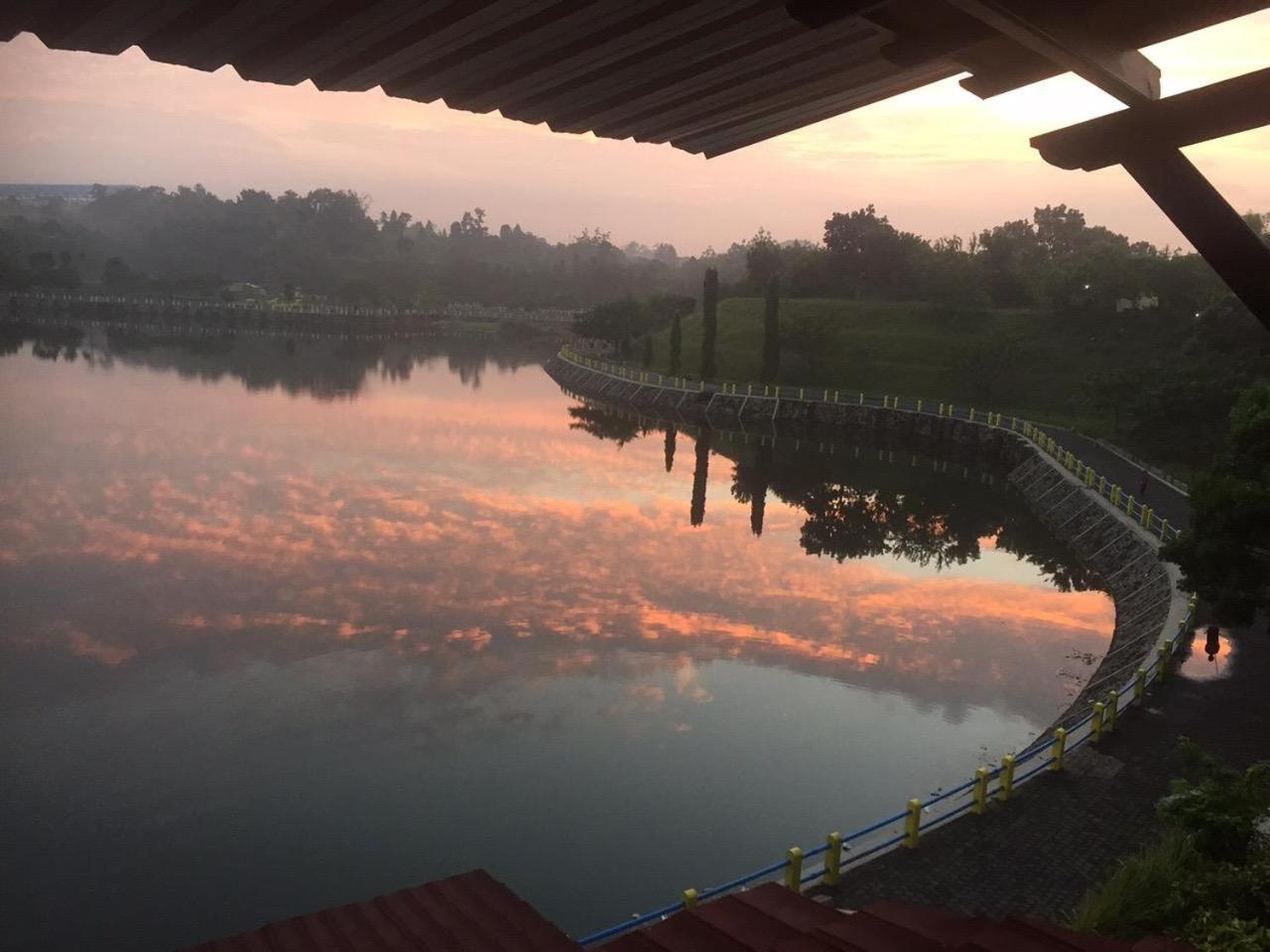 Omah Kenangan At Seven Trumpets Resort Maguwo Екстериор снимка